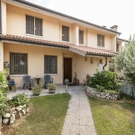 Appartement Villetta A Schiera Da Remi' A 10 Minuti Da Verona Locazione Turistica San Giovanni Lupatoto